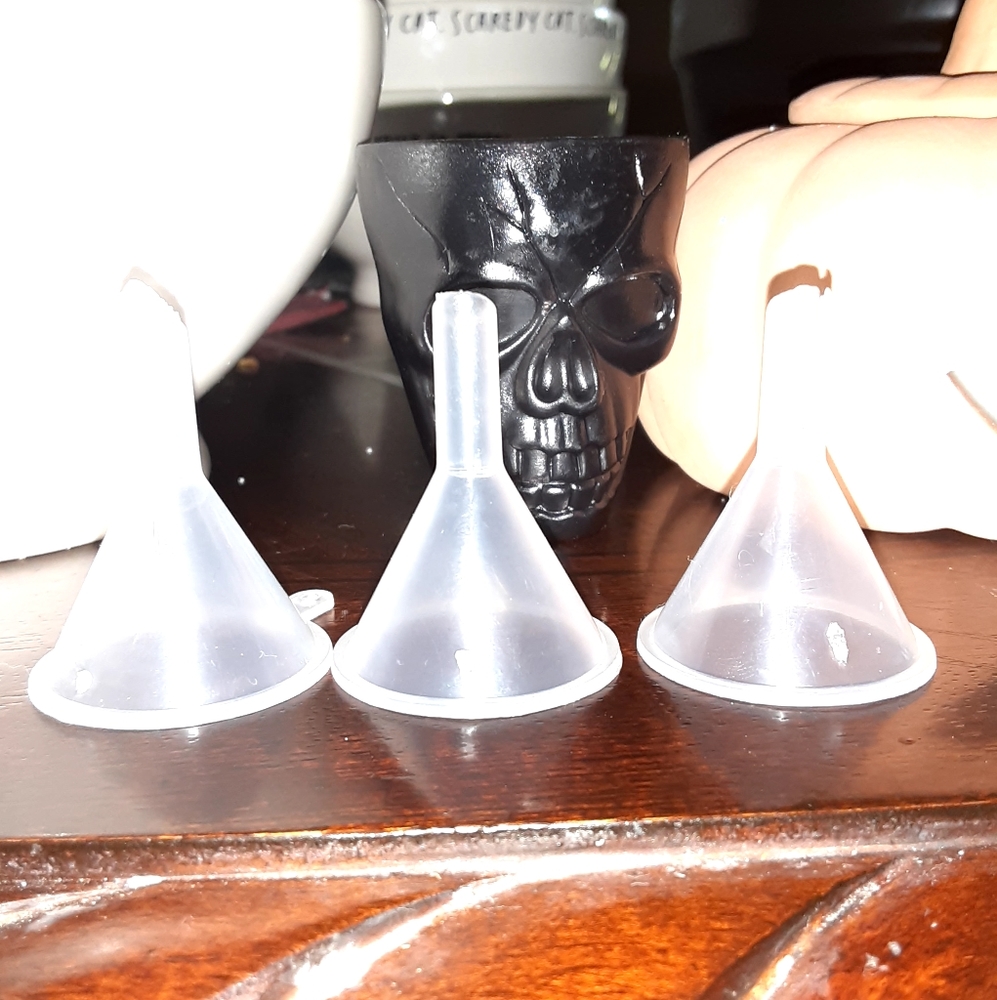 3 mini funnels for crafts